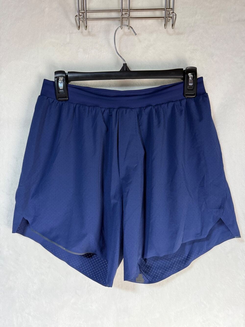 Lululemon Fast and Free Blue Drawstring Perforated Shorts Men’s Size M